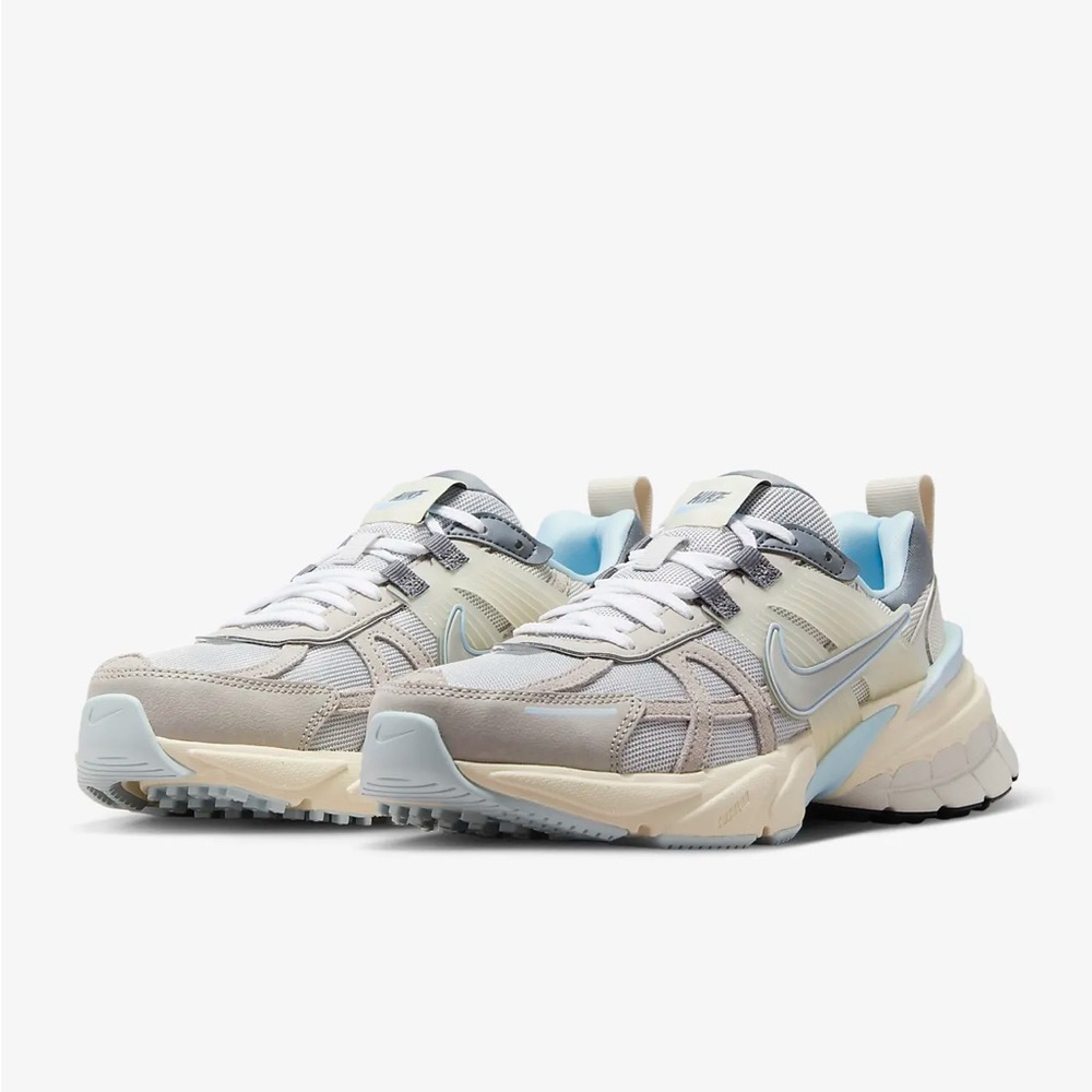 COPY - Nike Women’s V2K run (8W)